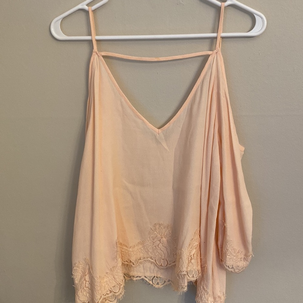 ASTR exposed shoulder top - Picture 5 of 5